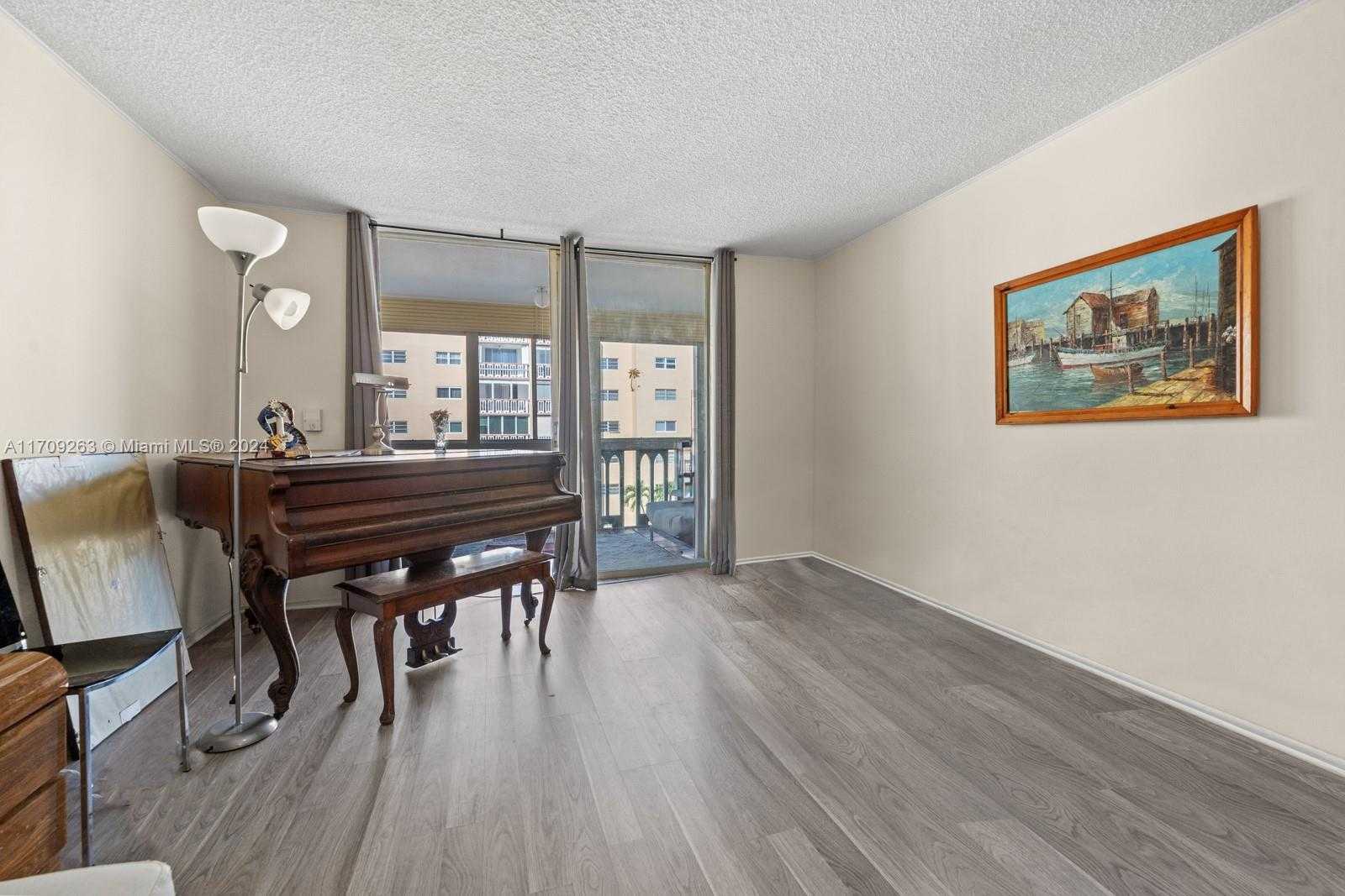 Small Image of 421 NORTH EAST 14TH AVE #405, Hallandale Beach Number 17
