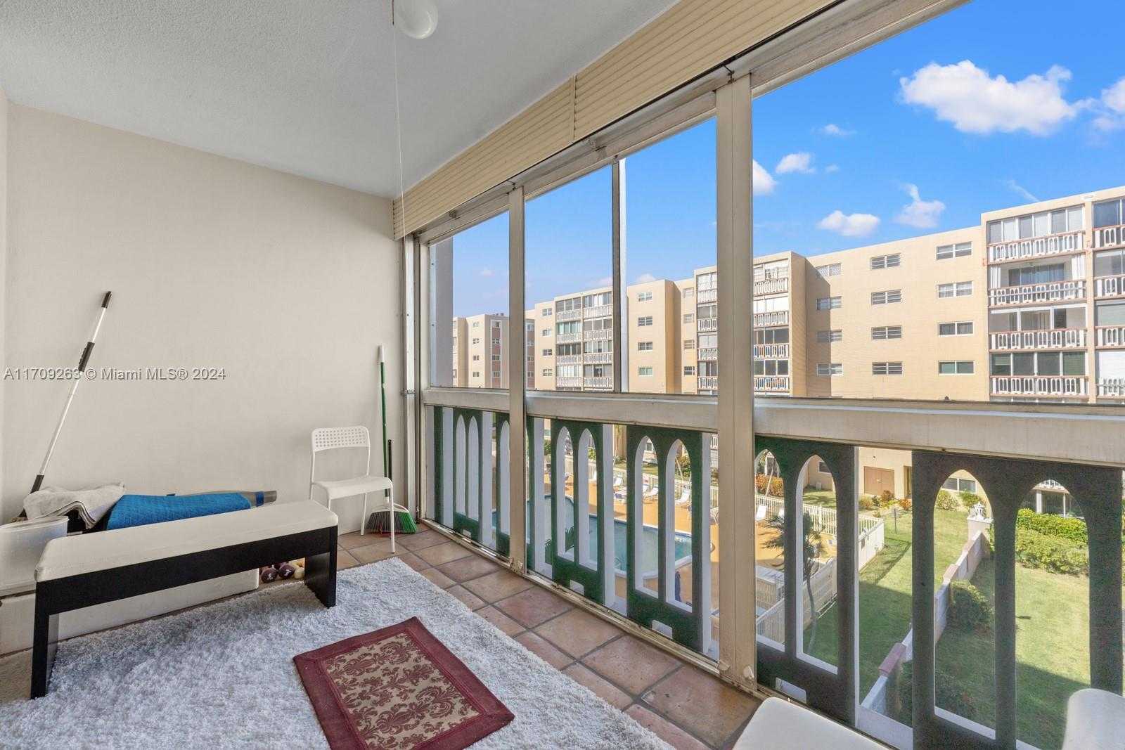 Small Image of 421 NORTH EAST 14TH AVE #405, Hallandale Beach Number 23
