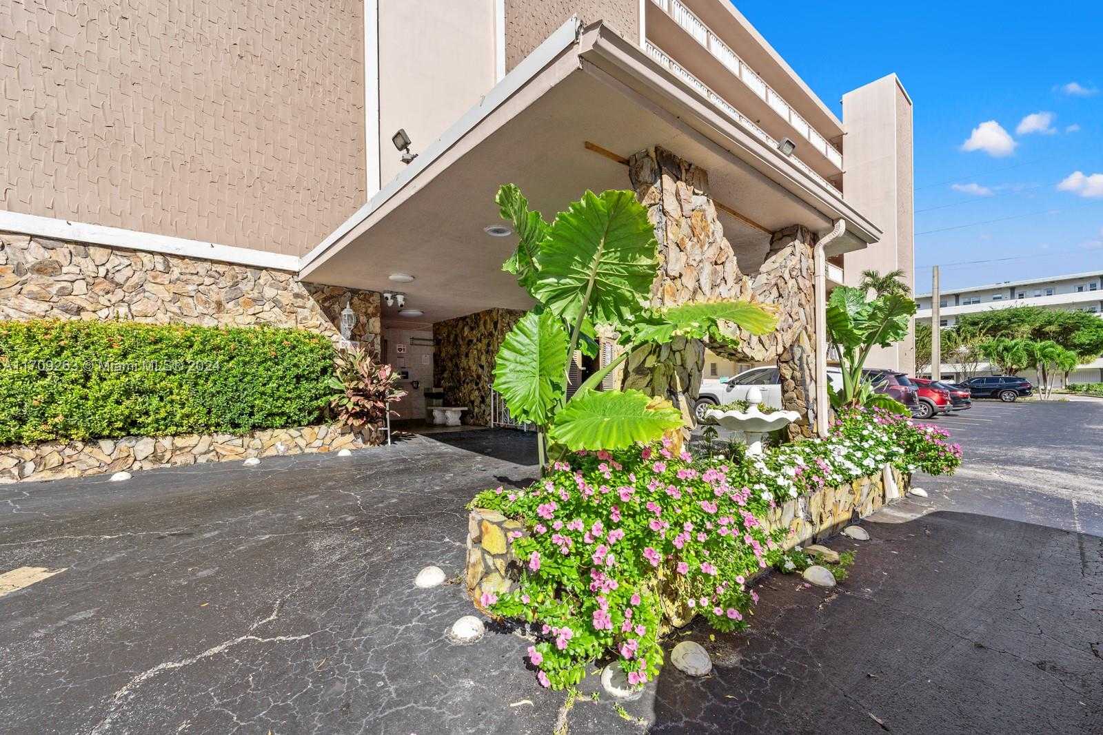 Small Image of 421 NORTH EAST 14TH AVE #405, Hallandale Beach Number 5