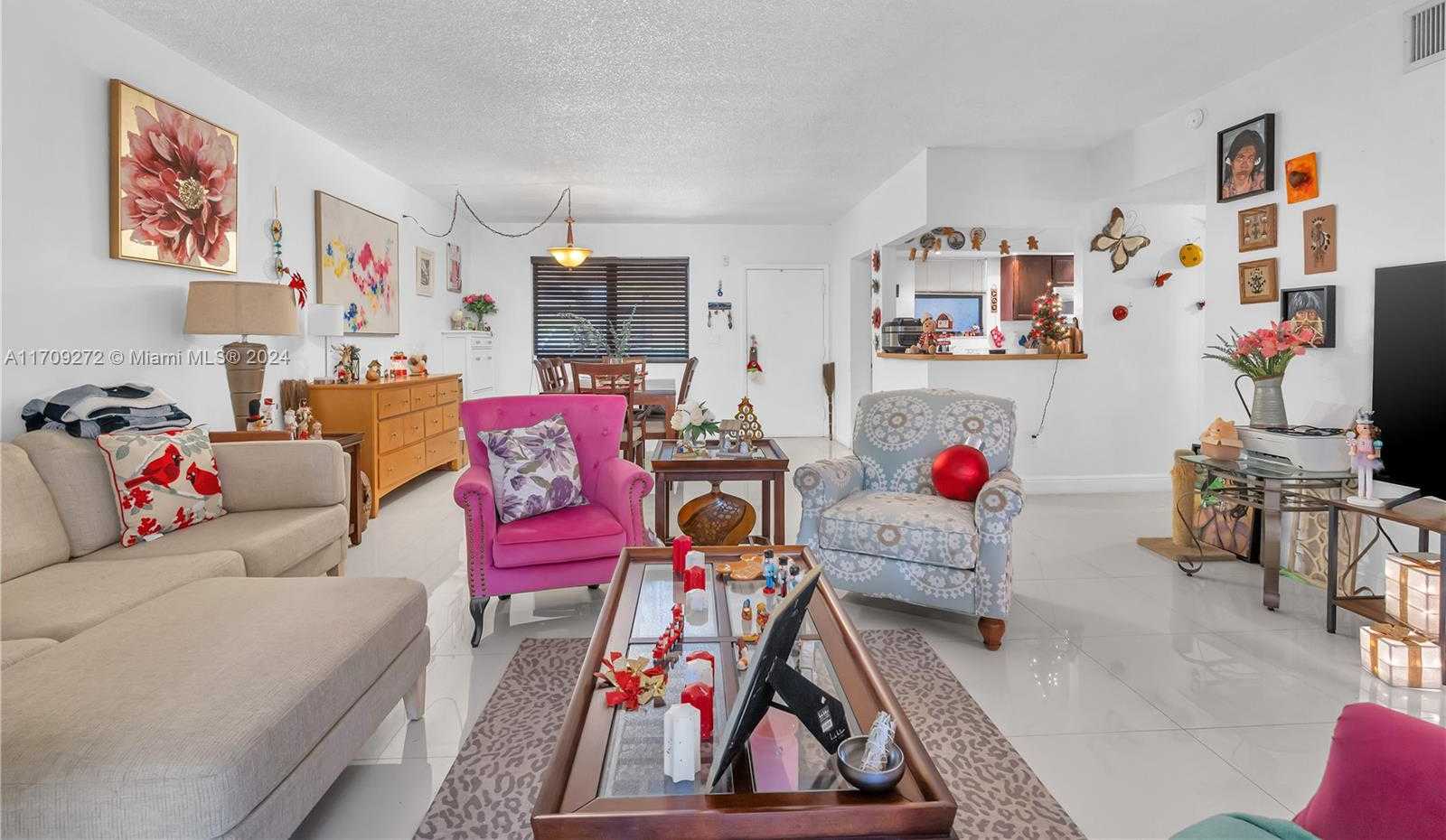 Small Image of 491 Ives Dairy Rd, Miami, FL 33179, USA Number 4