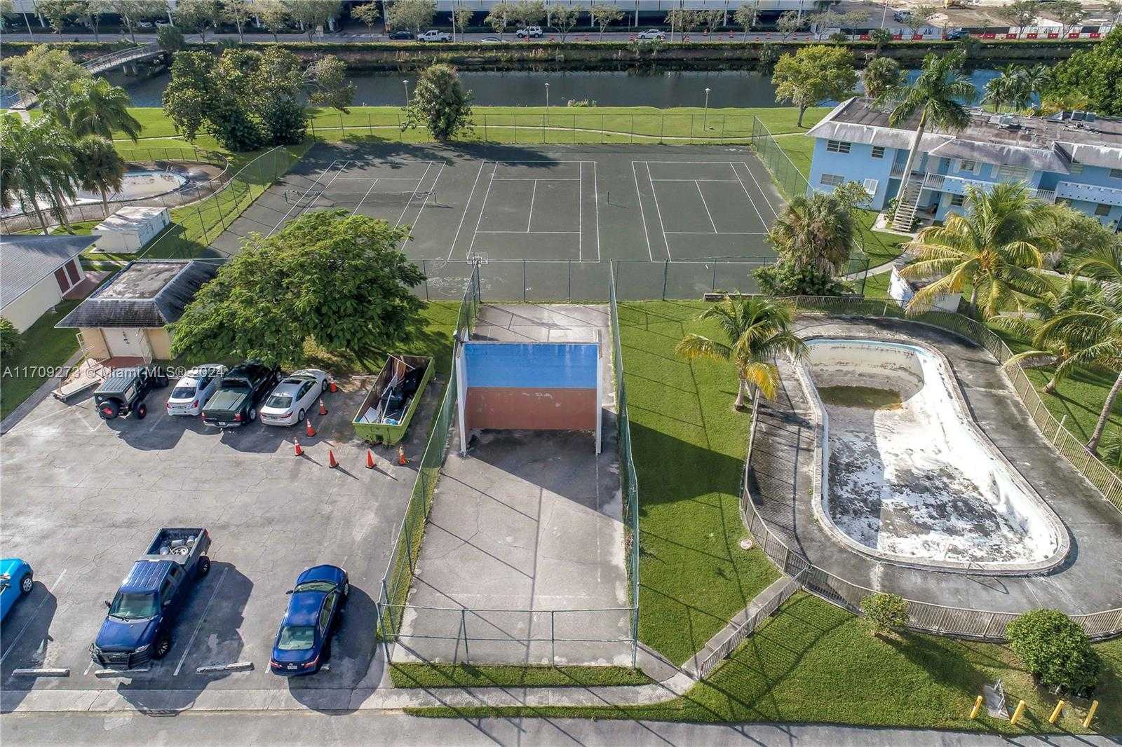 Small Image of 7410 SOUTH WEST 82ND ST #K405, Miami Number 4