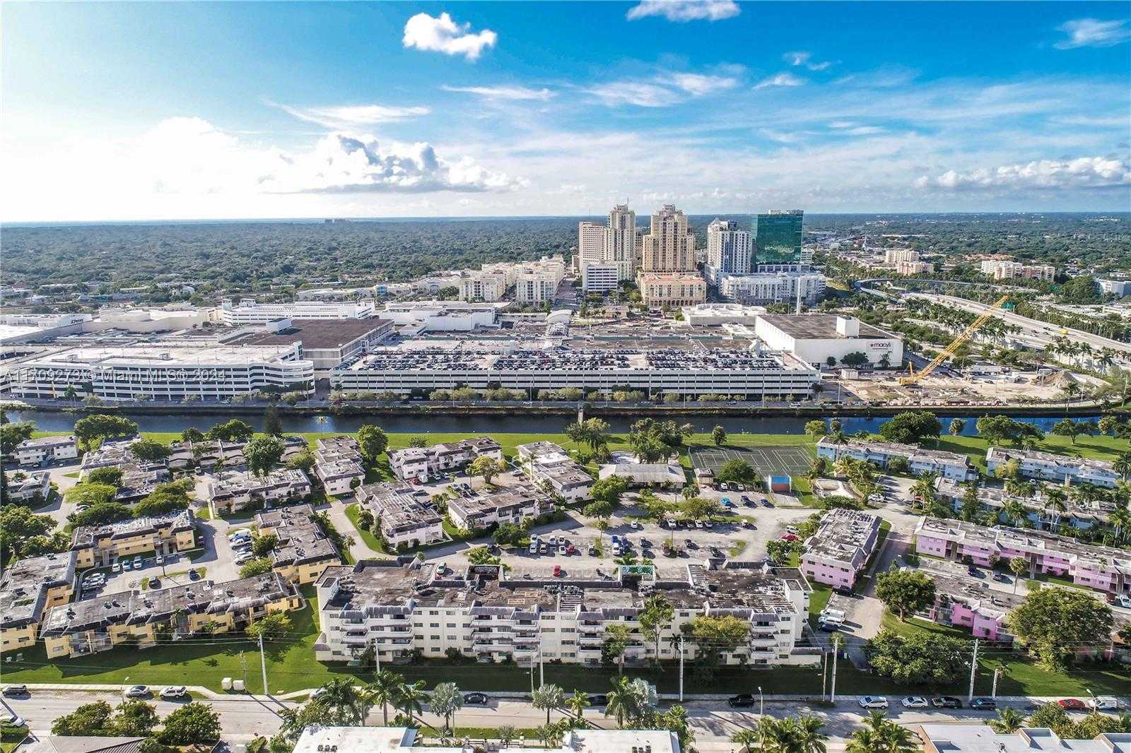 Small Image of 7410 SOUTH WEST 82ND ST #K405, Miami Number 5