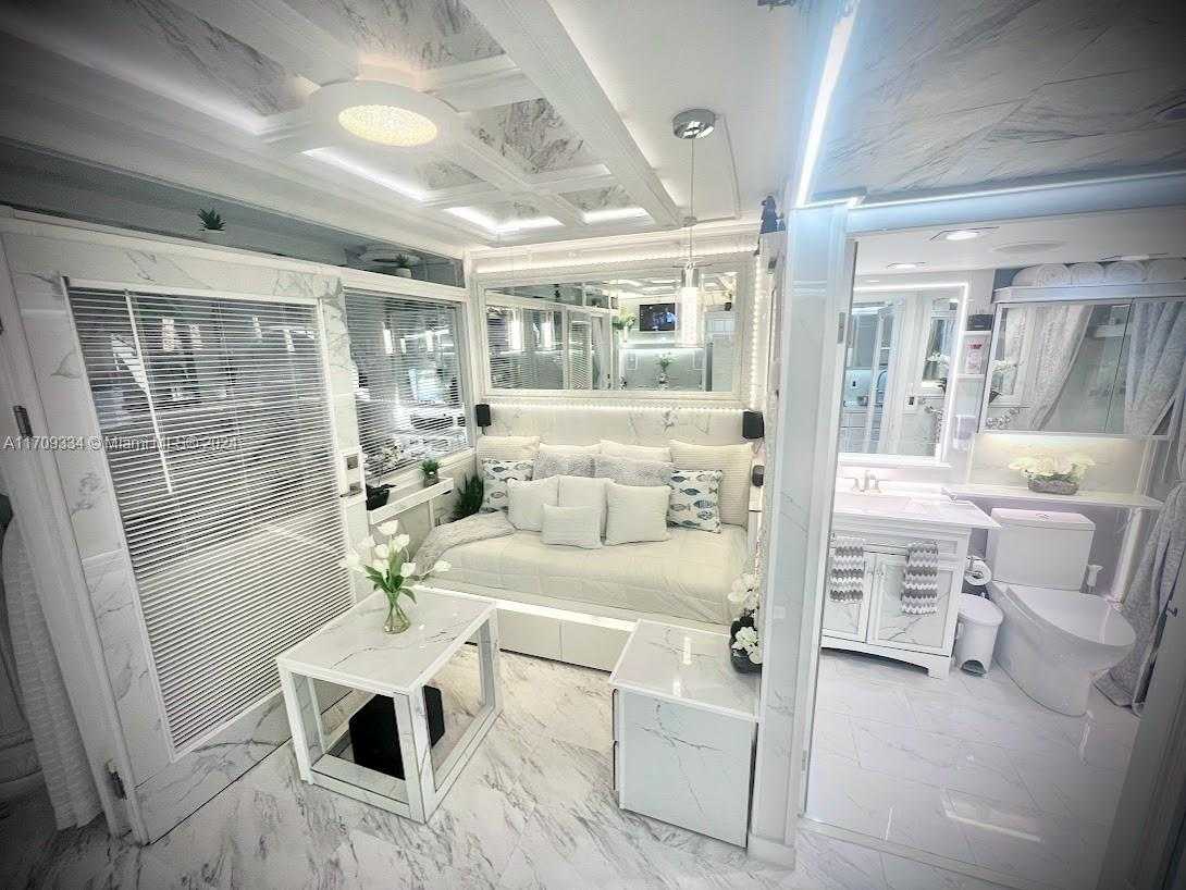 Small Image of 19201 COLLINS AVE #107, Sunny Isles Beach Number 22