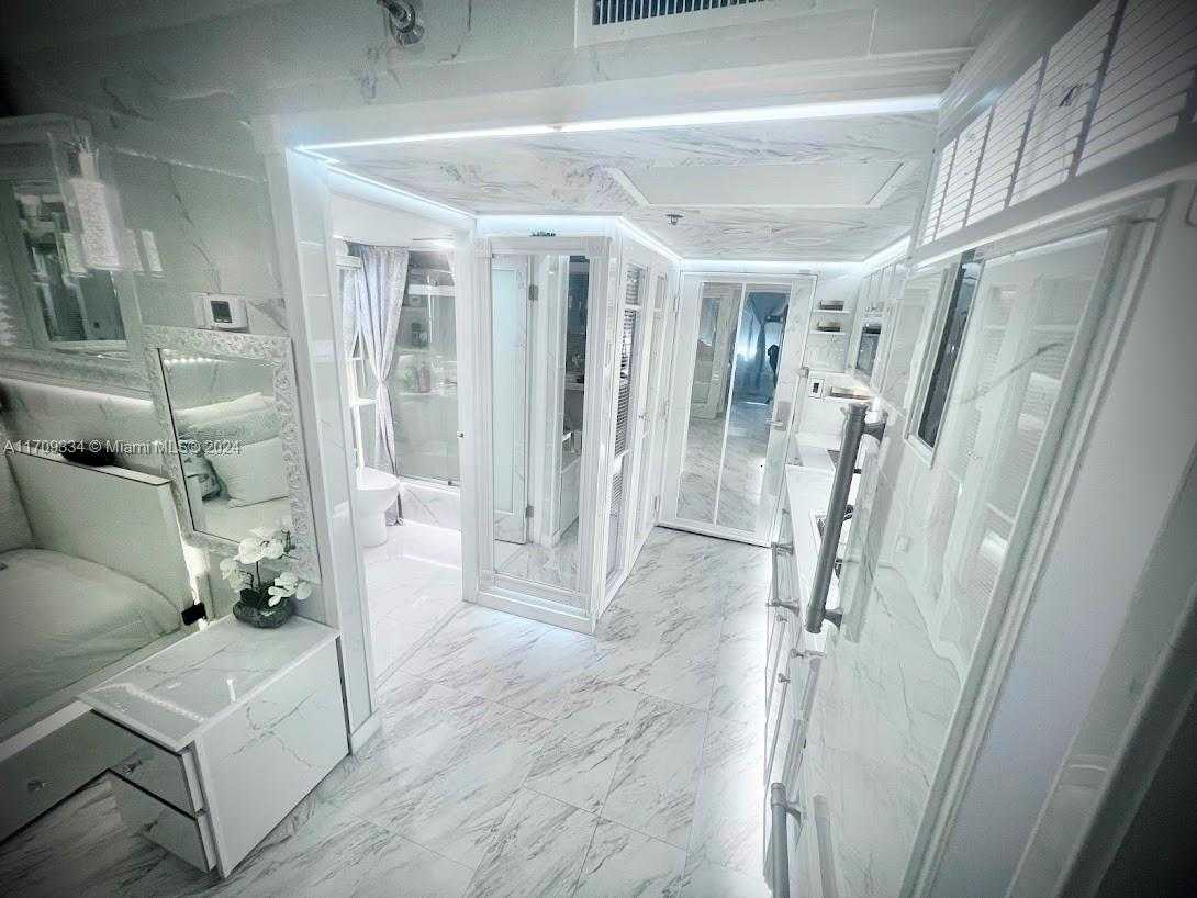Small Image of 19201 COLLINS AVE #107, Sunny Isles Beach Number 9
