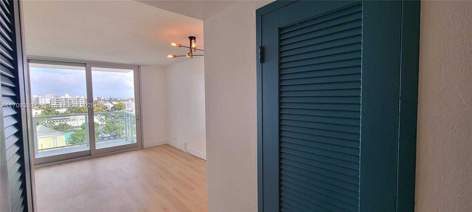 Small Image of 1000 WEST AVE #831, Miami Beach Number 12