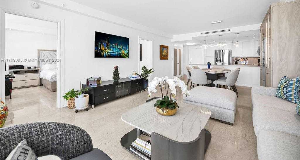 Small Image of 5601 Collins Ave, Miami Beach, FL 33140, USA Number 18