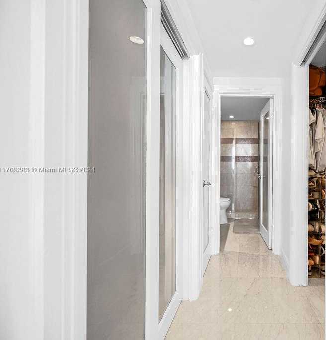 Small Image of 5601 Collins Ave, Miami Beach, FL 33140, USA Number 25