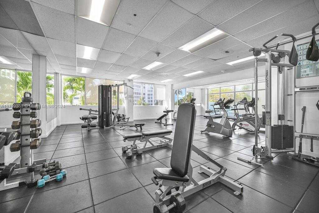 Small Image of 5601 Collins Ave, Miami Beach, FL 33140, USA Number 41