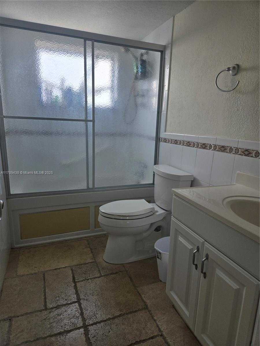 Small Image of 4000 NORTH EAST 169TH ST #401, North Miami Beach Number 14
