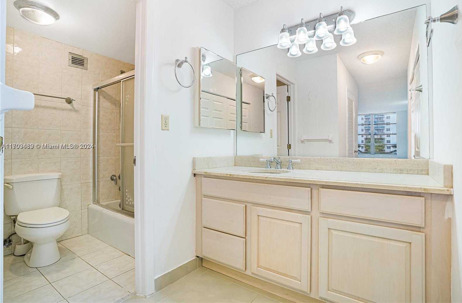 Small Image of 3800 SOUTH OCEAN DR #414, Hollywood Number 8