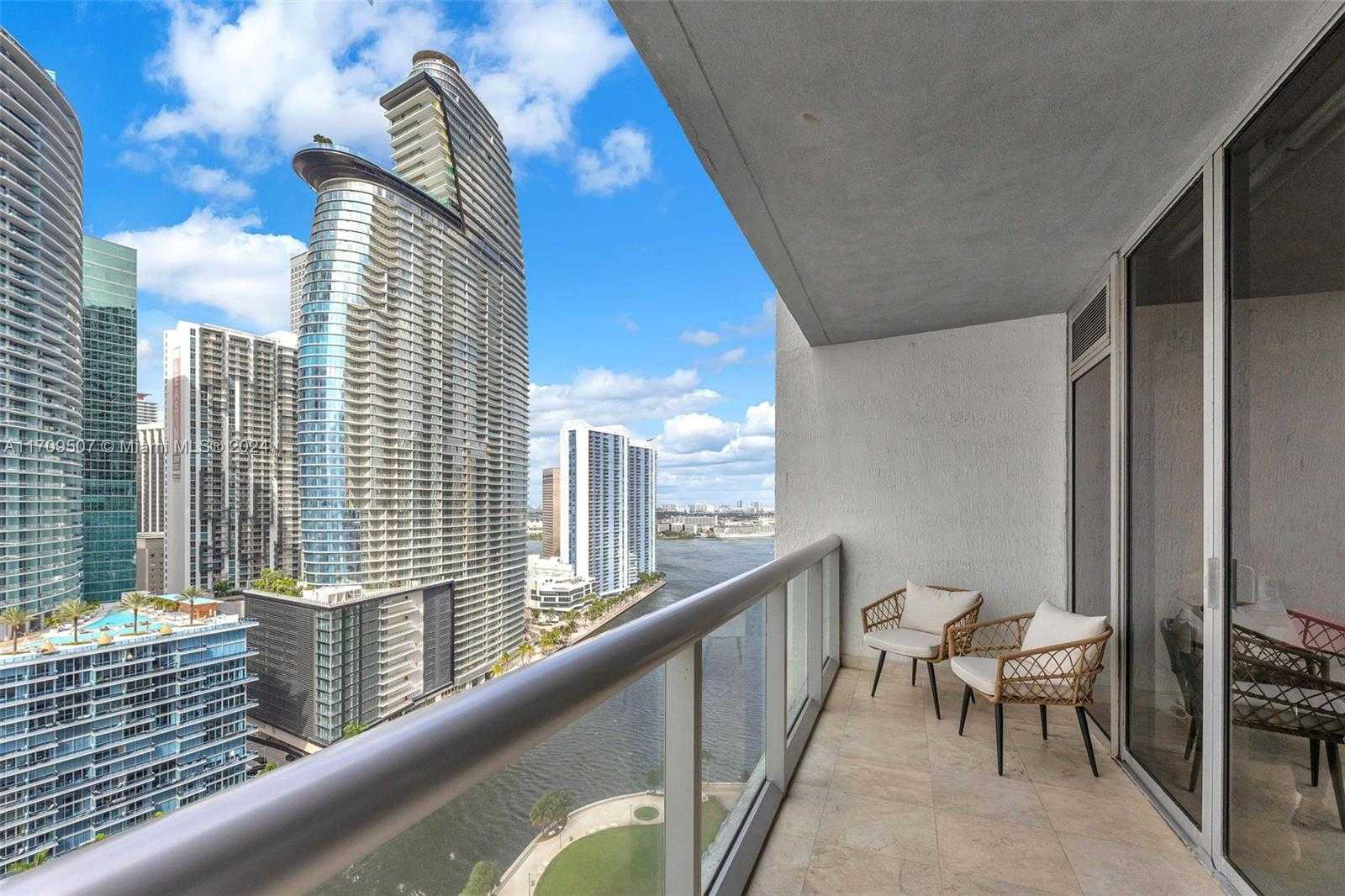 Small Image of 485 BRICKELL AVE #2503, Miami Number 2