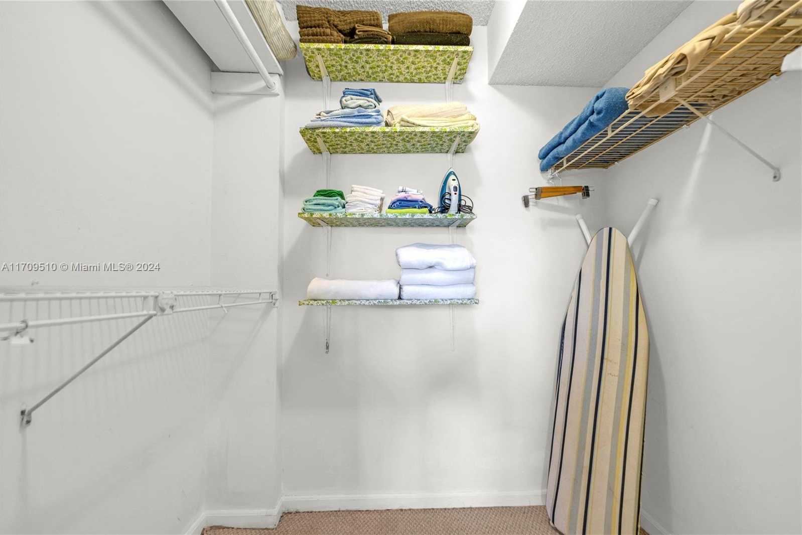 Small Image of 9800 NORTH HOLLYBROOK LAKE DR #109, Pembroke Pines Number 13