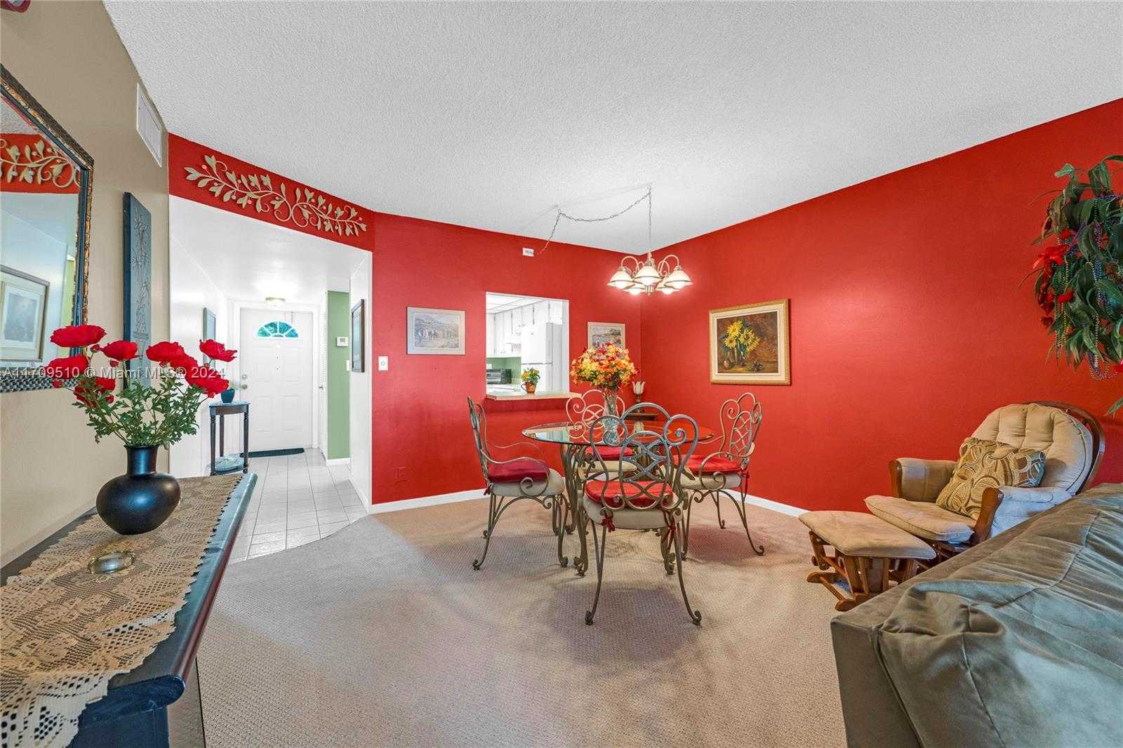 Small Image of 9800 NORTH HOLLYBROOK LAKE DR #109, Pembroke Pines Number 15