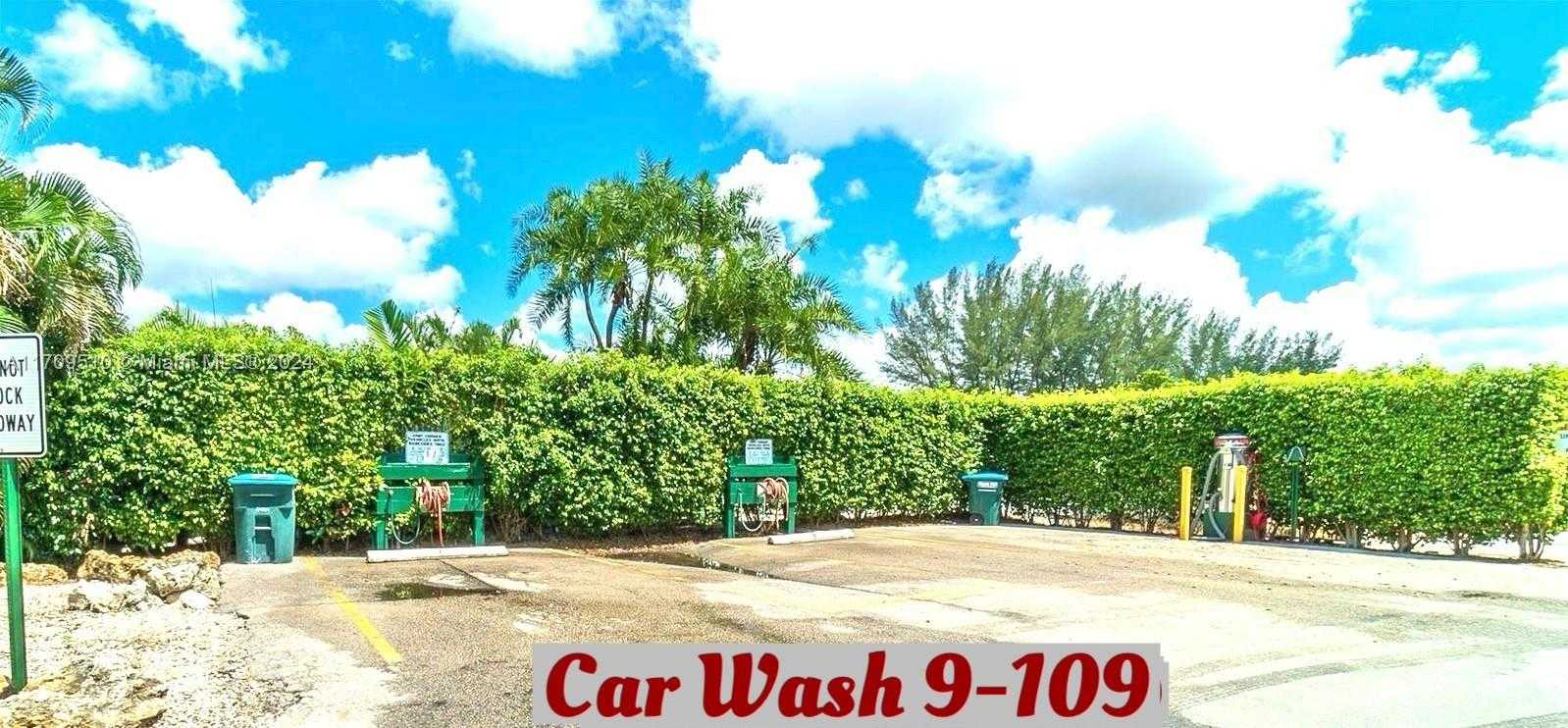 Small Image of 9800 NORTH HOLLYBROOK LAKE DR #109, Pembroke Pines Number 28