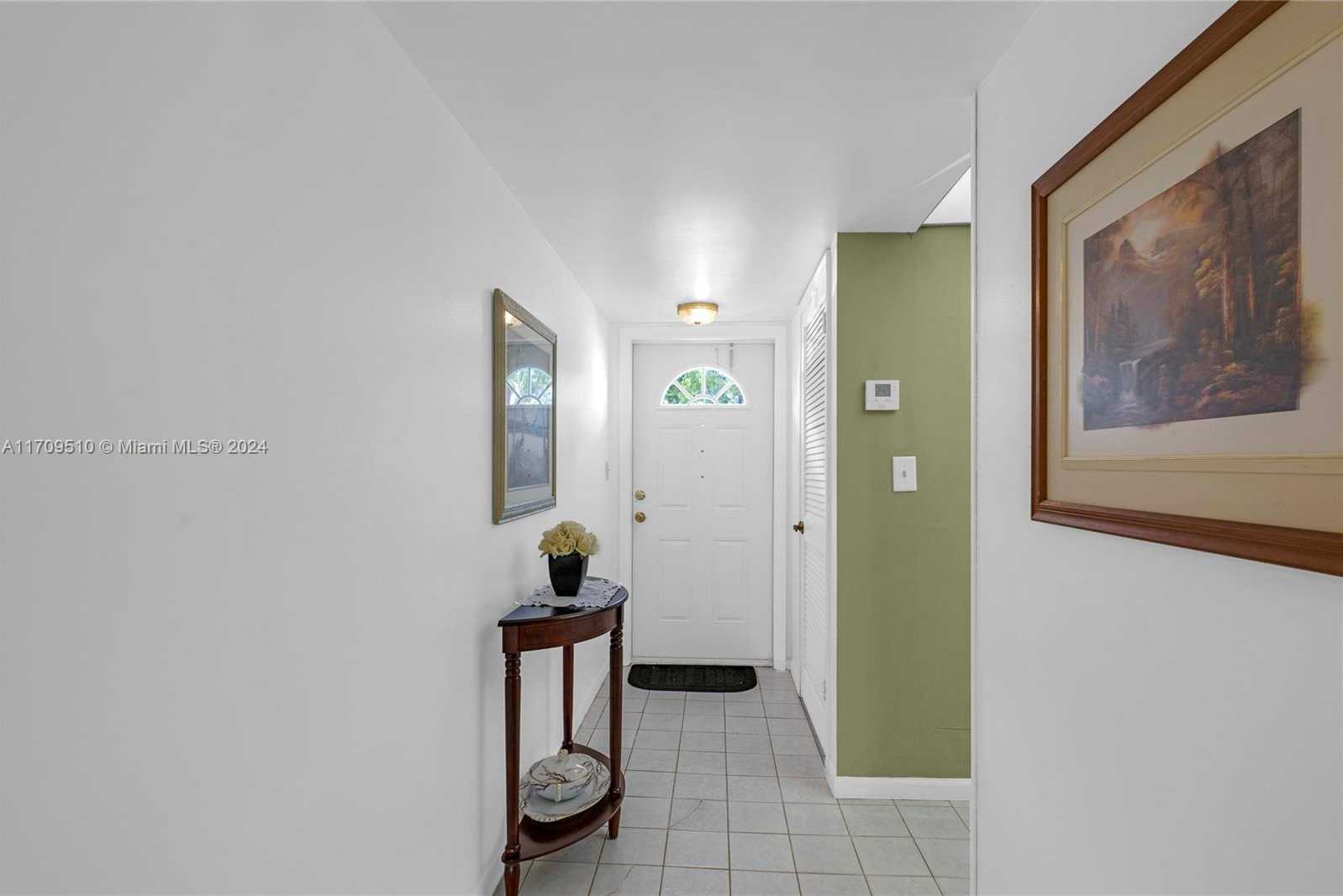Small Image of 9800 NORTH HOLLYBROOK LAKE DR #109, Pembroke Pines Number 3