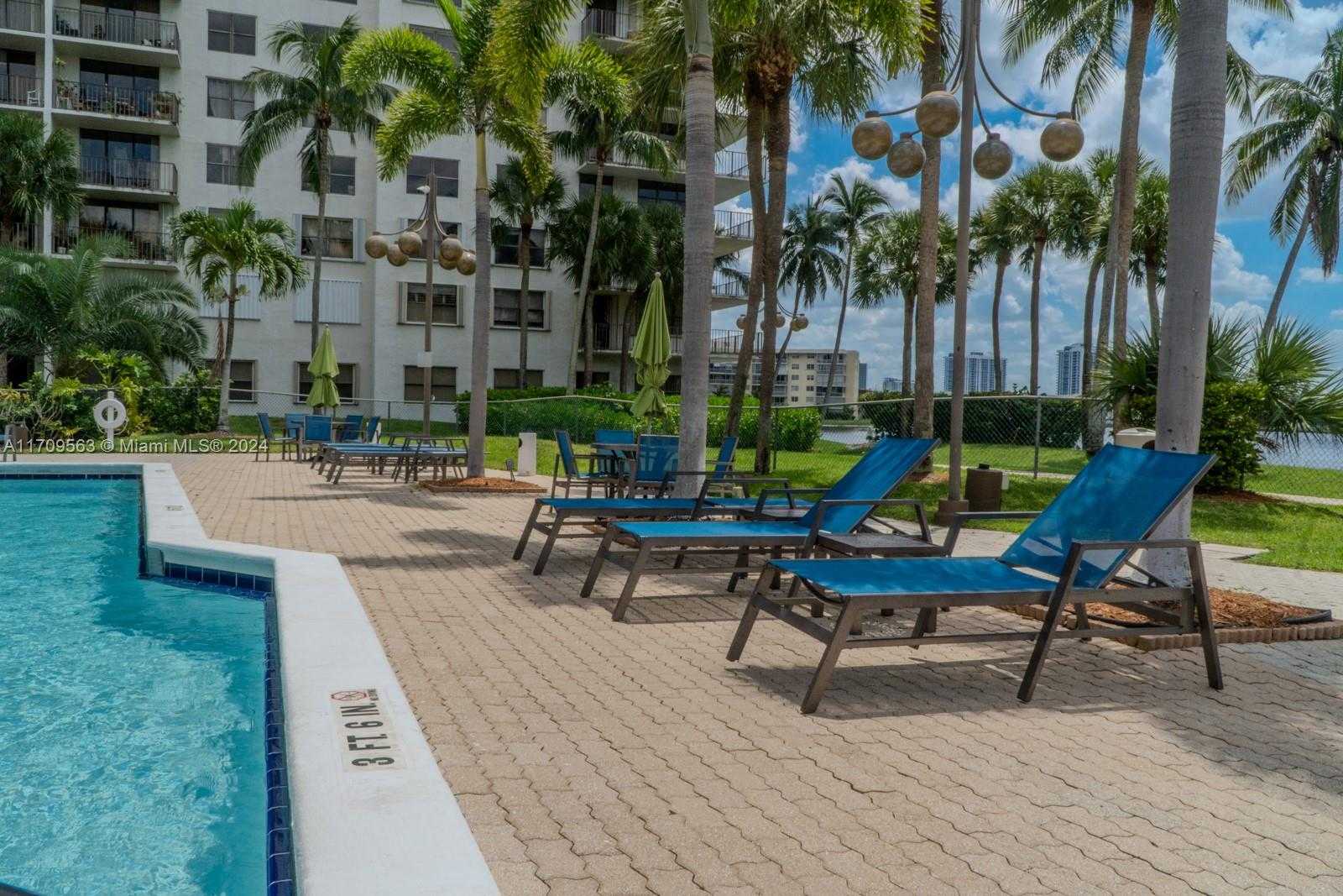 Small Image of 18181 NORTH EAST 31ST CT #1605, Aventura Number 24