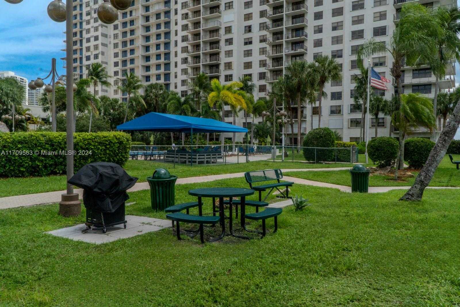Small Image of 18181 NORTH EAST 31ST CT #1605, Aventura Number 25