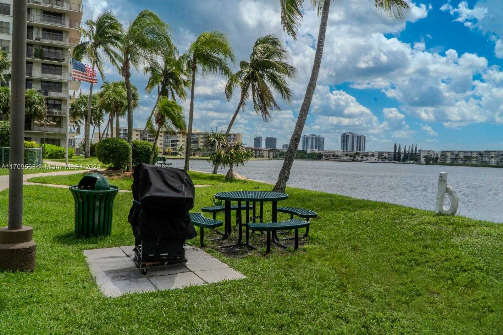 Small Image of 18181 NORTH EAST 31ST CT #1605, Aventura Number 26