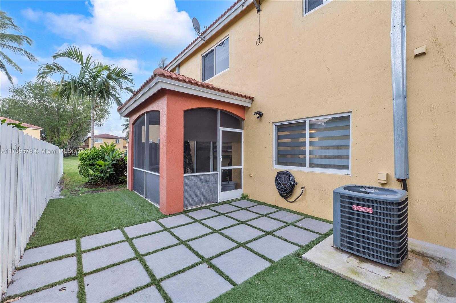 Small Image of 10307 SOUTH WEST 20TH ST, Miramar Number 18
