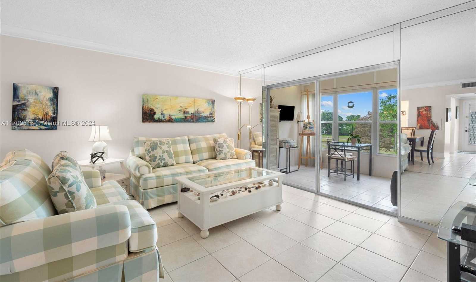 Small Image of 1045 COUNTRY CLUB DR #402, Margate Number 10
