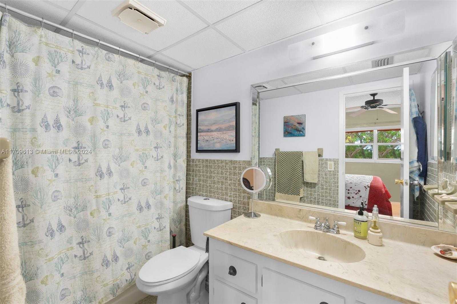 Small Image of 1045 COUNTRY CLUB DR #402, Margate Number 14