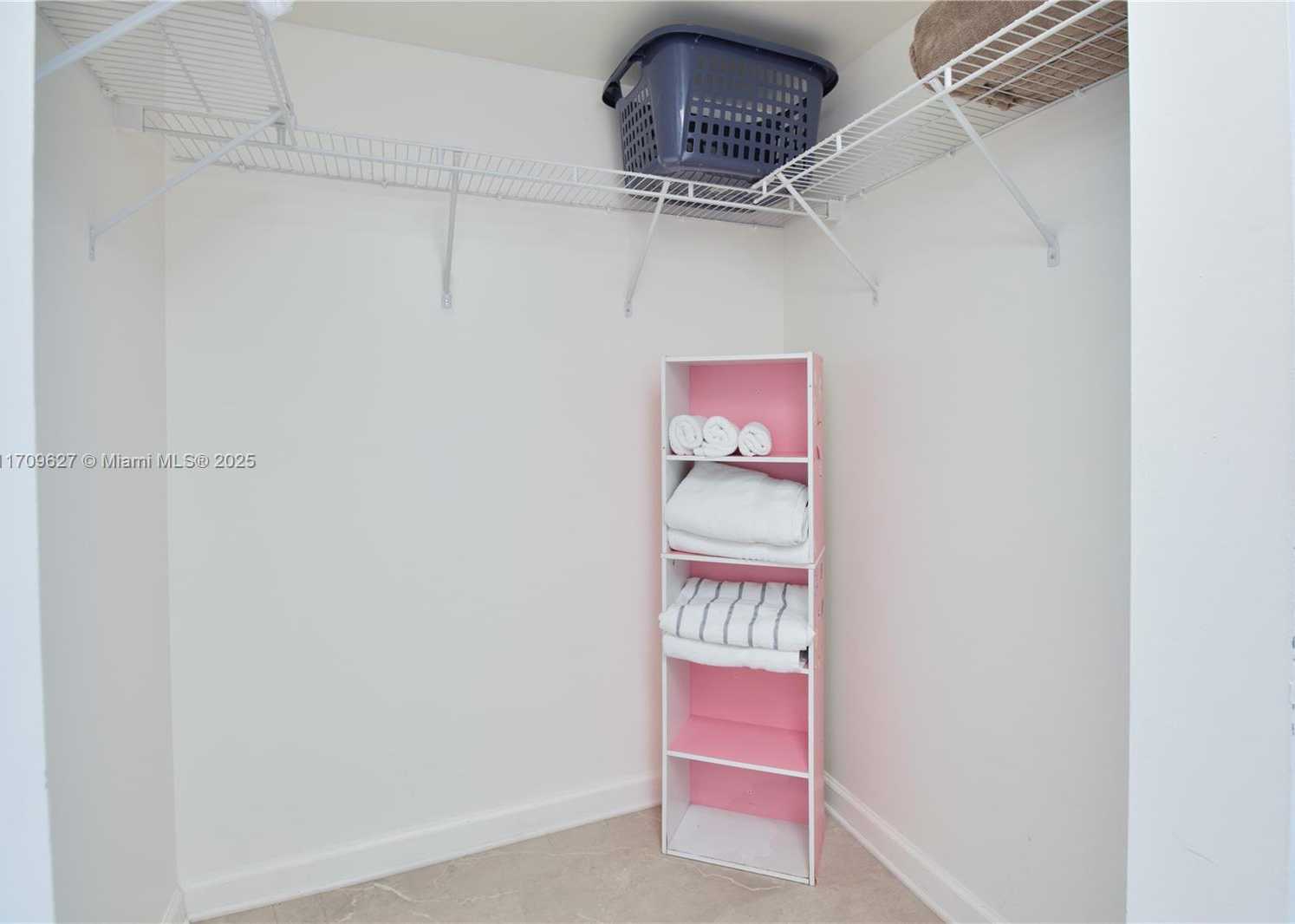 Small Image of 1200 BRICKELL BAY DR #1919, Miami Number 13