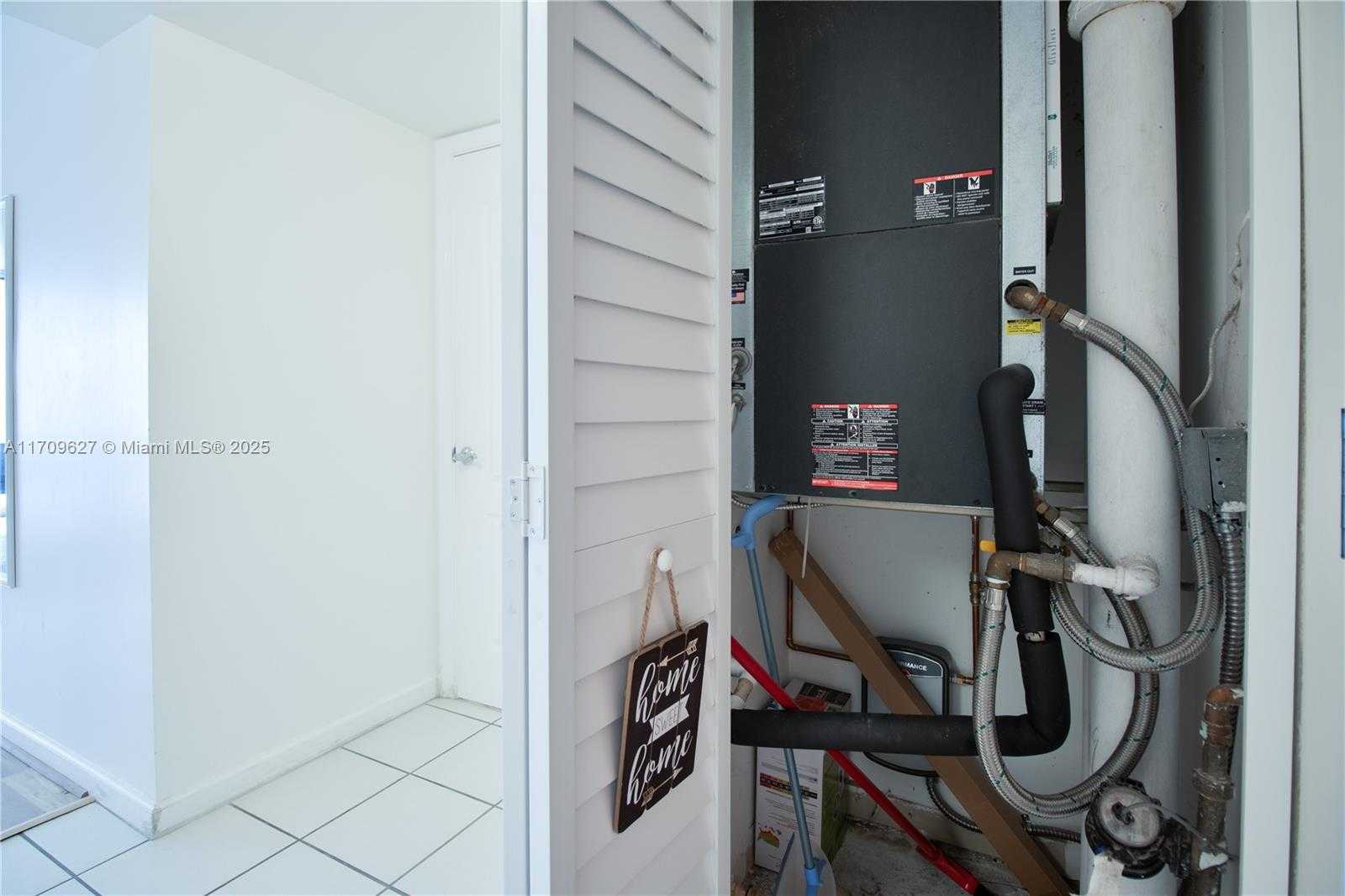 Small Image of 1200 BRICKELL BAY DR #1919, Miami Number 16