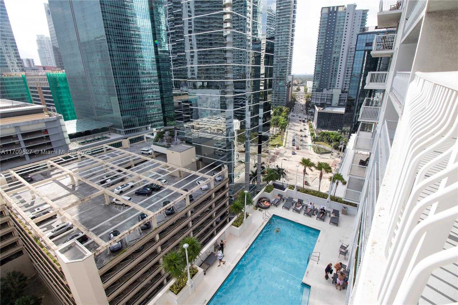 Small Image of 1200 BRICKELL BAY DR #1919, Miami Number 18