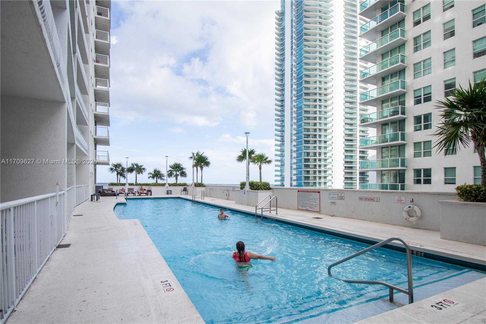 Small Image of 1200 BRICKELL BAY DR #1919, Miami Number 19