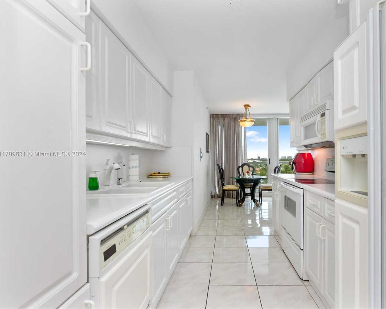Small Image of 16400 COLLINS AVE #745, Sunny Isles Beach Number 19