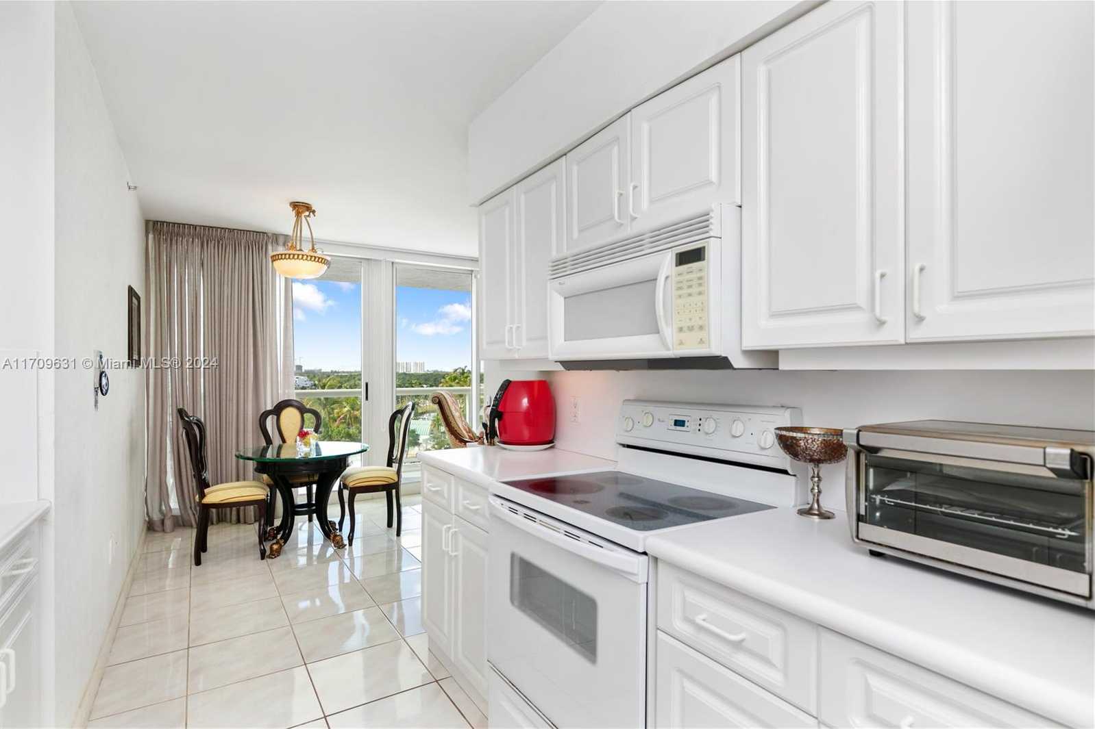 Small Image of 16400 COLLINS AVE #745, Sunny Isles Beach Number 20