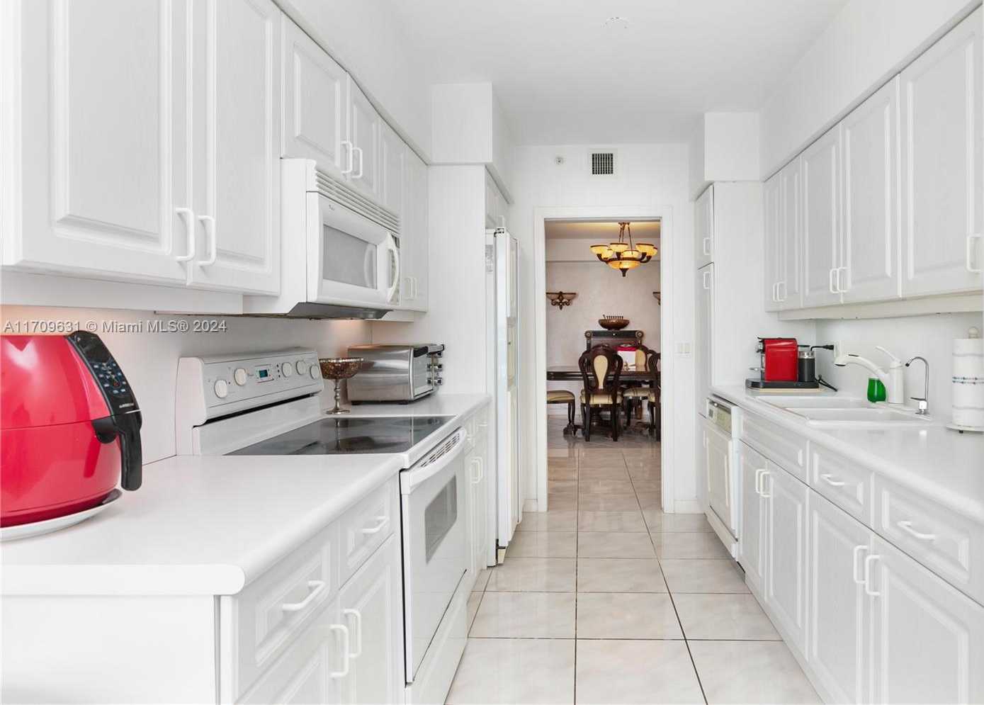Small Image of 16400 COLLINS AVE #745, Sunny Isles Beach Number 22