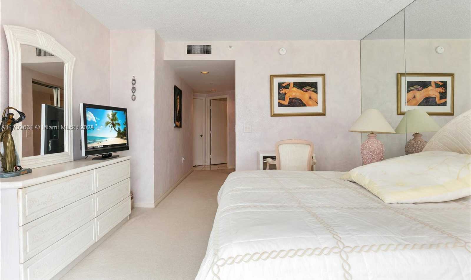Small Image of 16400 COLLINS AVE #745, Sunny Isles Beach Number 26