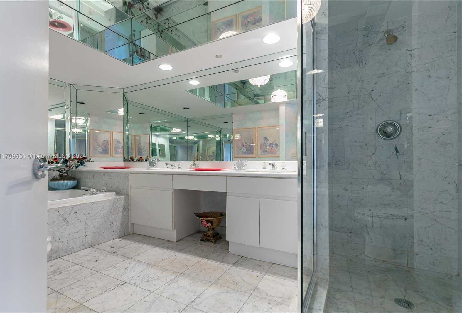 Small Image of 16400 COLLINS AVE #745, Sunny Isles Beach Number 27