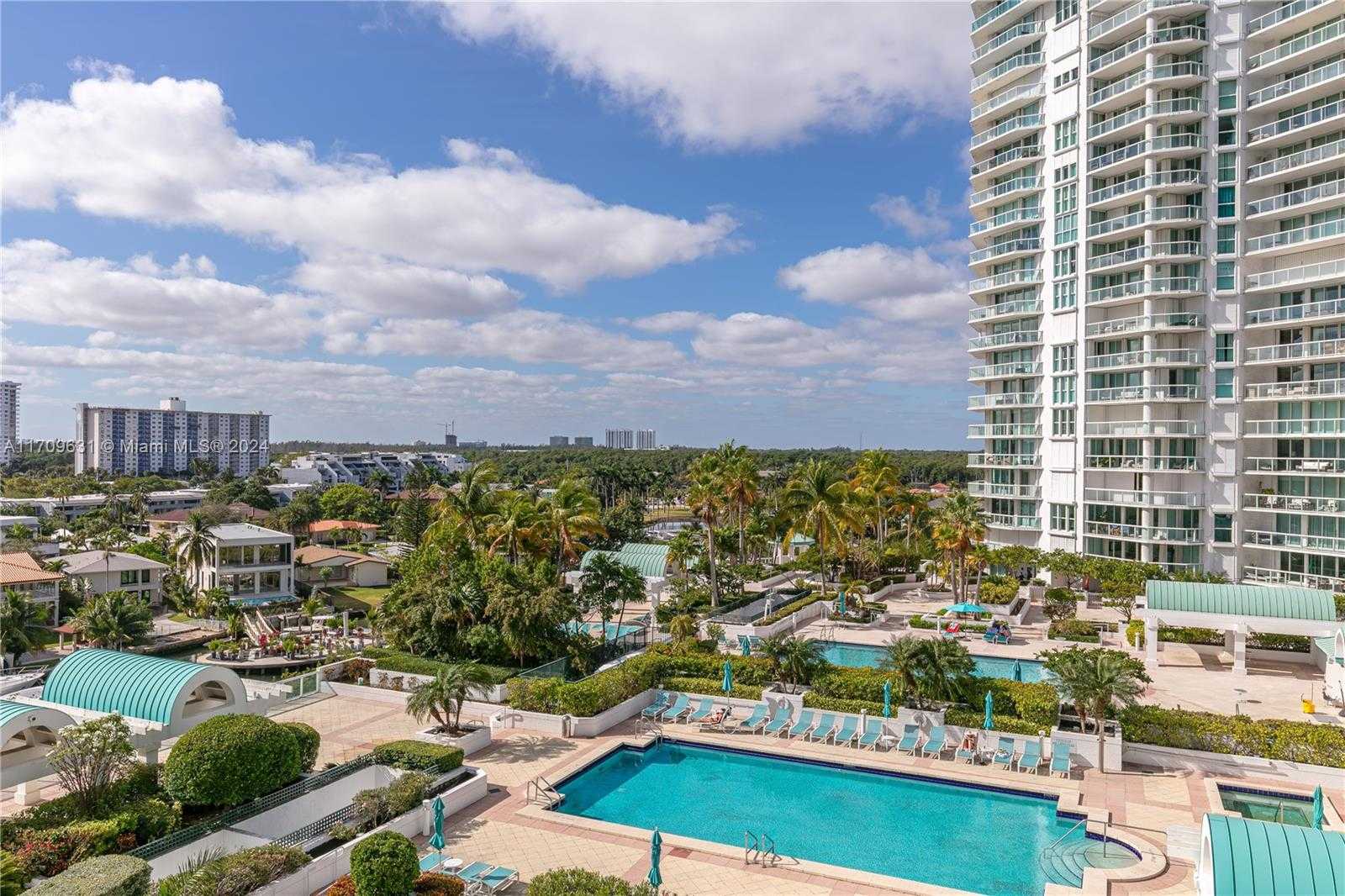 Small Image of 16400 COLLINS AVE #745, Sunny Isles Beach Number 3