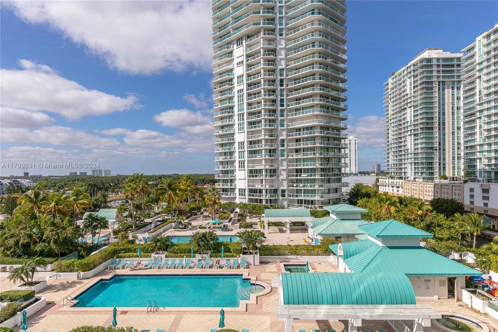 Small Image of 16400 COLLINS AVE #745, Sunny Isles Beach Number 4