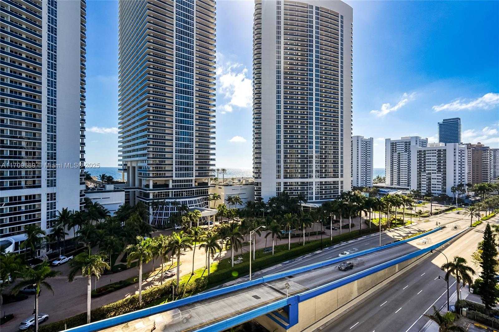 Small Image of 1825 SOUTH OCEAN DR #PH-1, Hallandale Beach Number 13