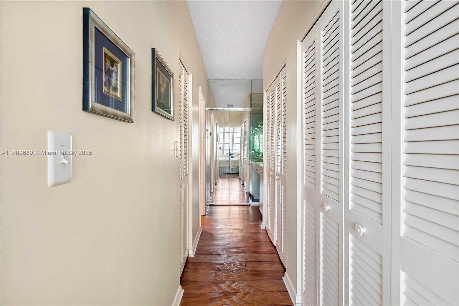 Small Image of 1825 SOUTH OCEAN DR #PH-1, Hallandale Beach Number 23