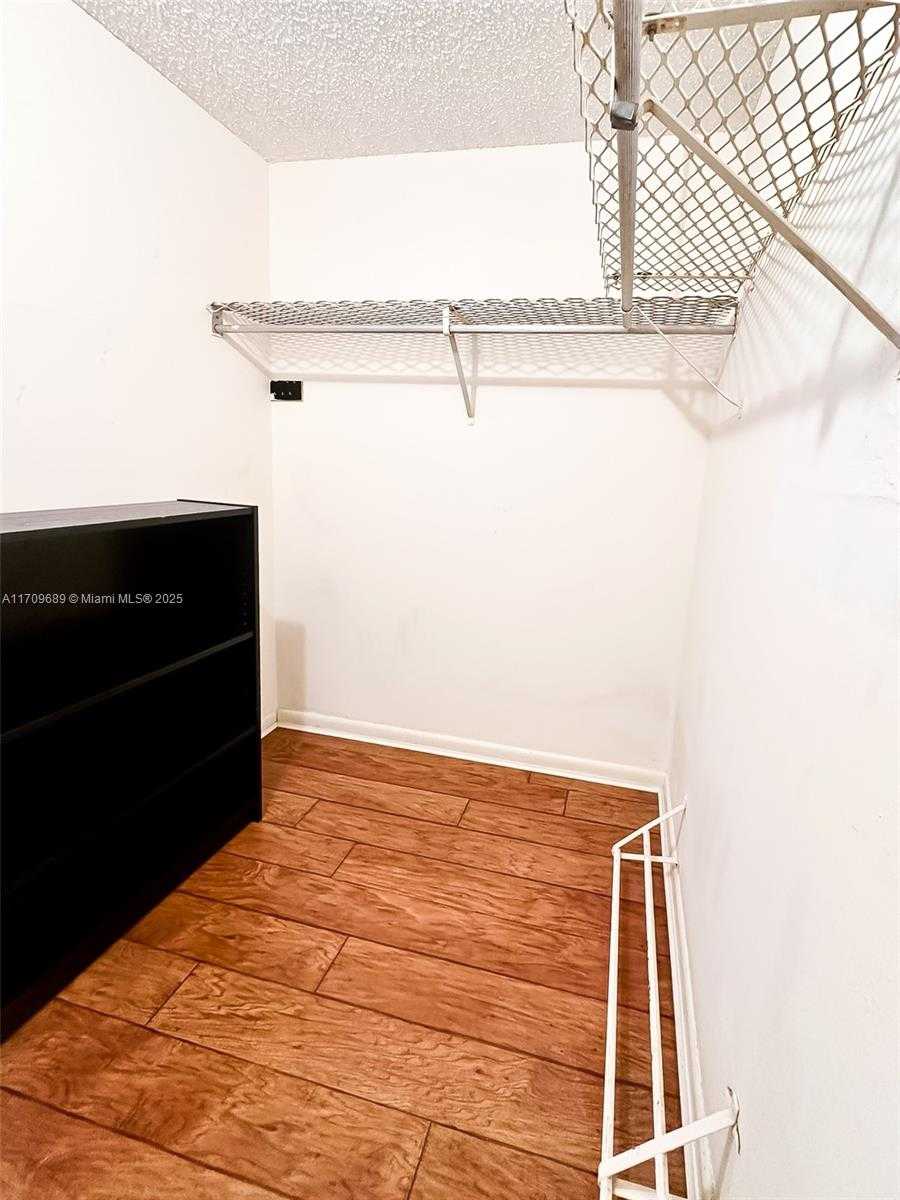 Small Image of 1825 SOUTH OCEAN DR #PH-1, Hallandale Beach Number 24