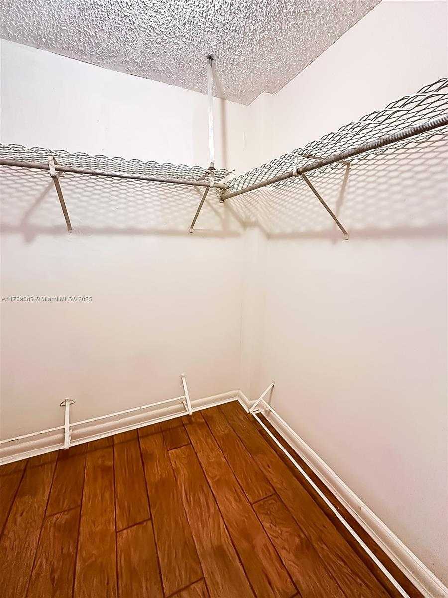 Small Image of 1825 SOUTH OCEAN DR #PH-1, Hallandale Beach Number 25