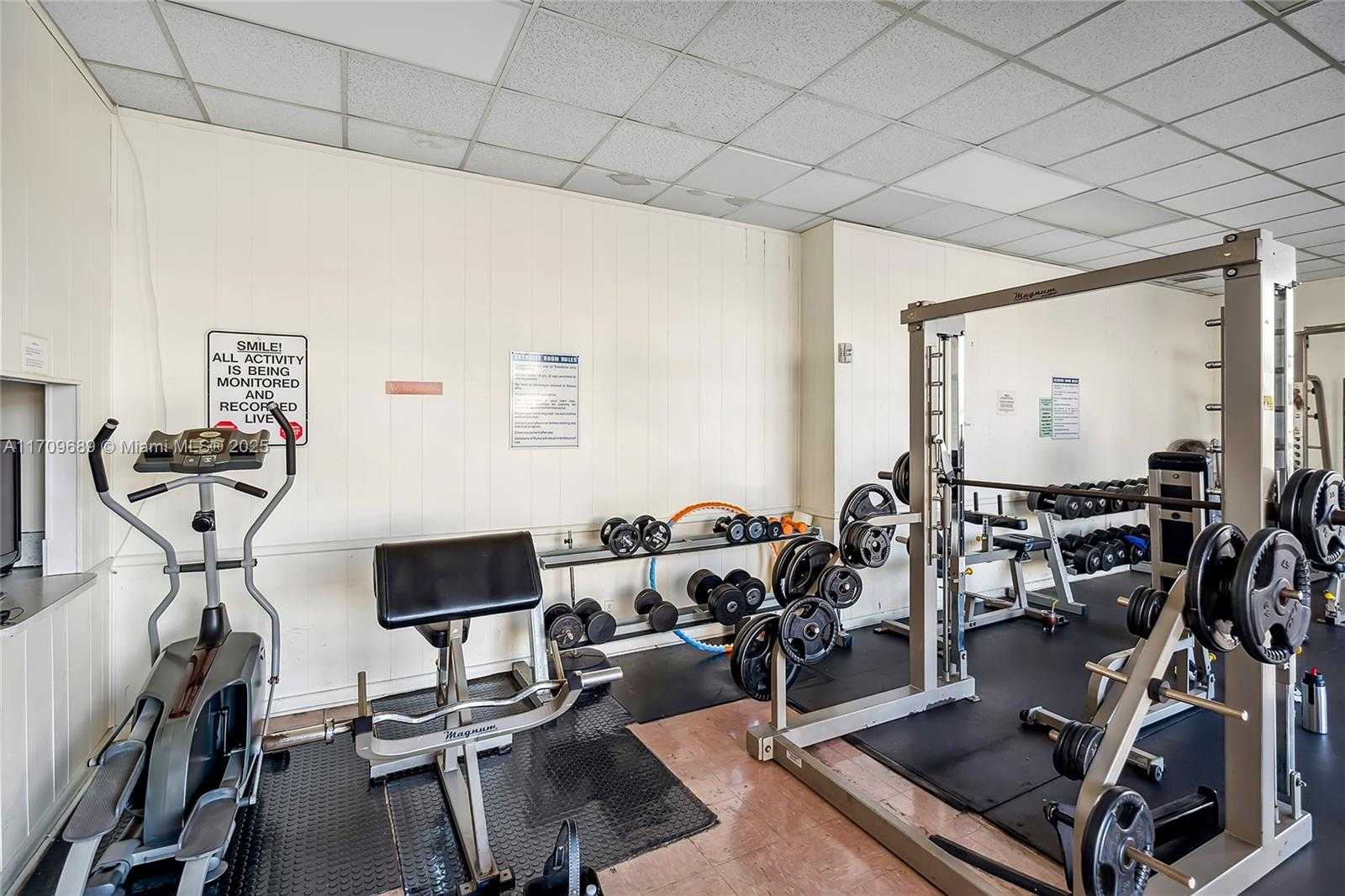 Small Image of 1825 SOUTH OCEAN DR #PH-1, Hallandale Beach Number 34