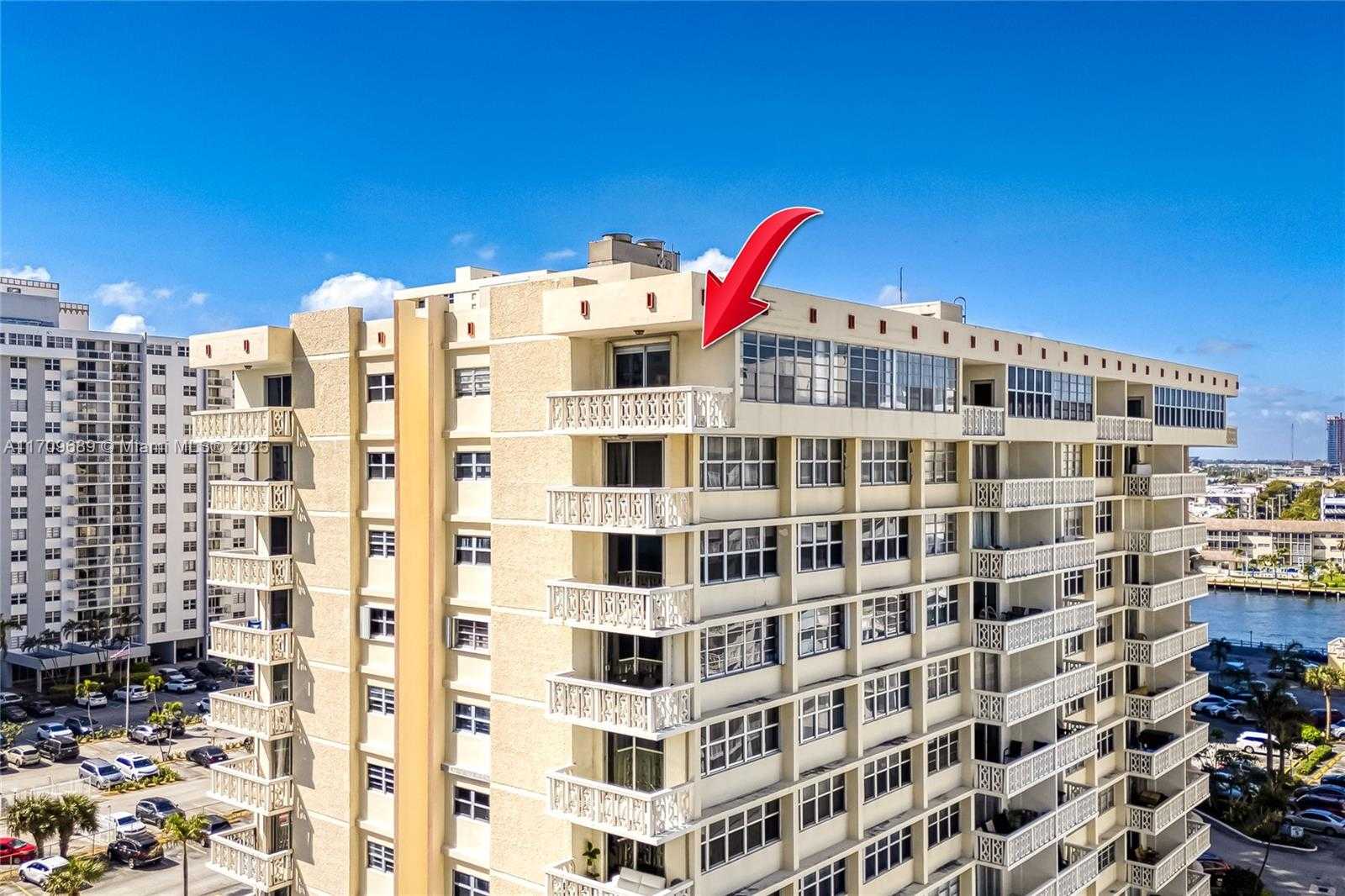 Small Image of 1825 SOUTH OCEAN DR #PH-1, Hallandale Beach Number 44