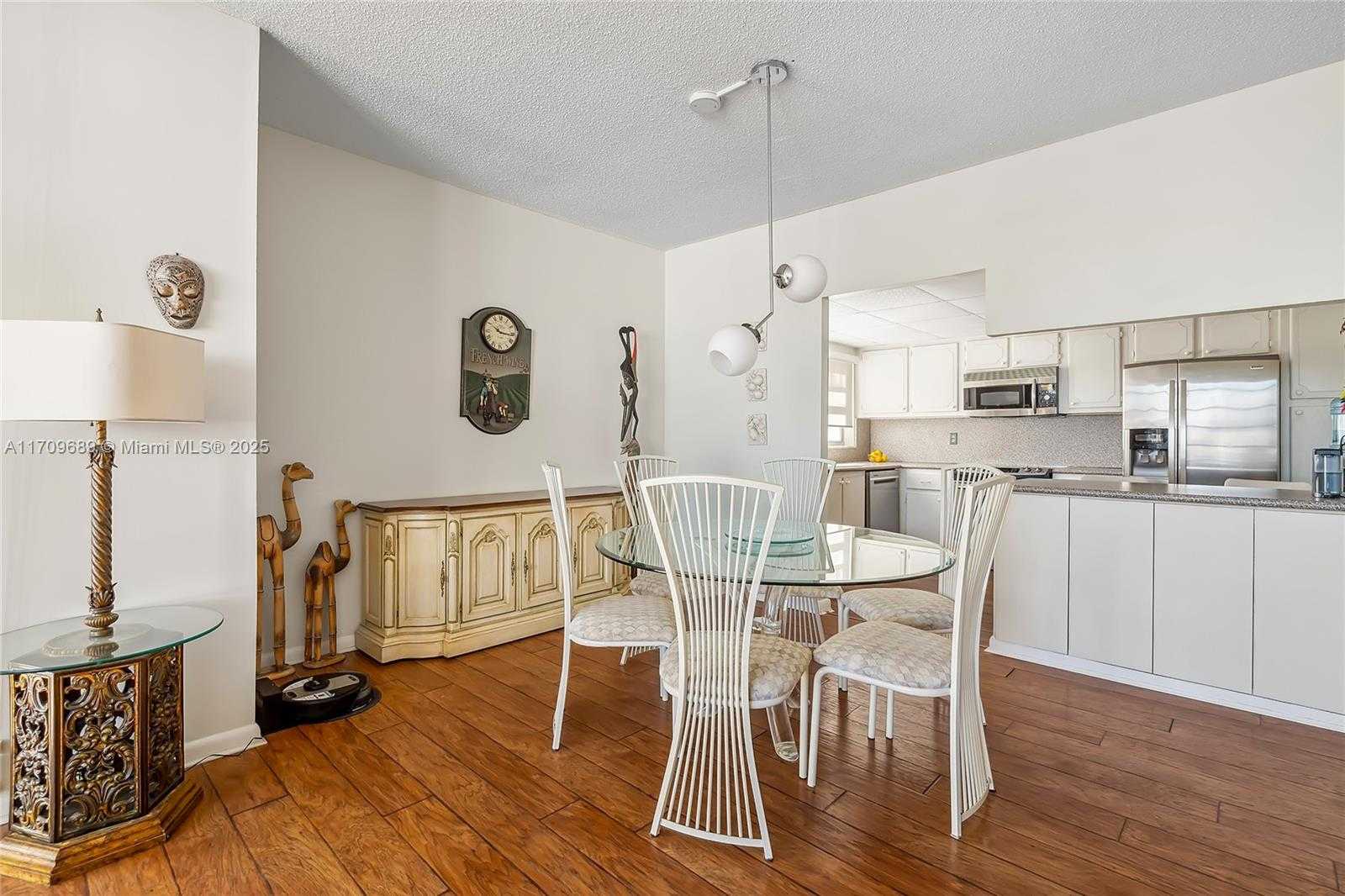 Small Image of 1825 SOUTH OCEAN DR #PH-1, Hallandale Beach Number 5