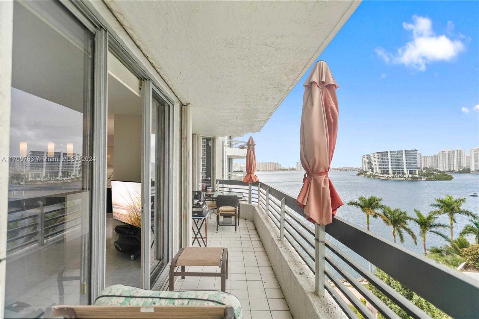 Small Image of 19101 NORTH EAST 36TH CT #902, Aventura Number 15