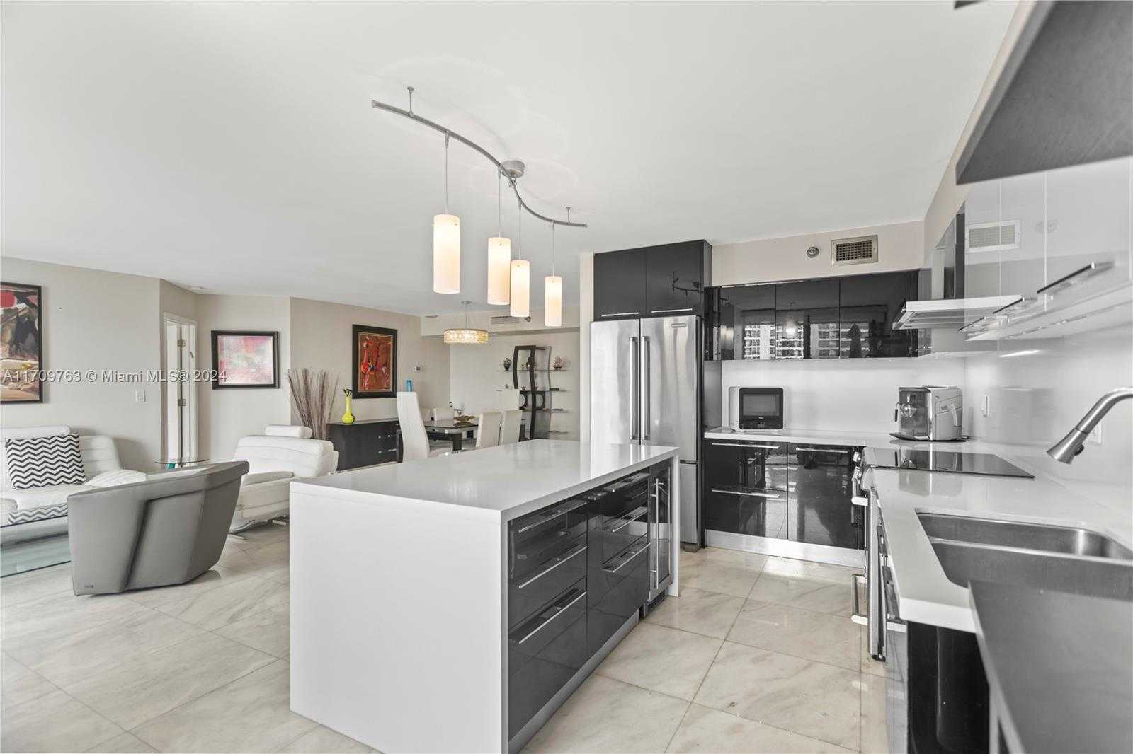 Small Image of 19101 NORTH EAST 36TH CT #902, Aventura Number 6