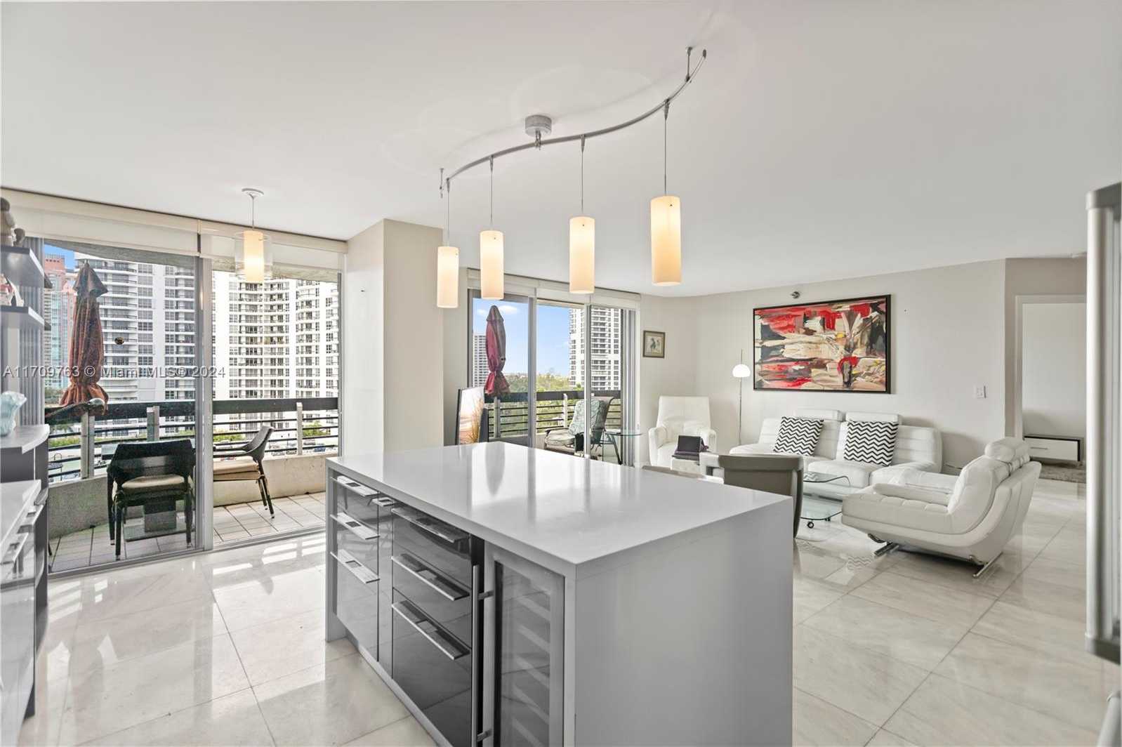 Small Image of 19101 NORTH EAST 36TH CT #902, Aventura Number 7