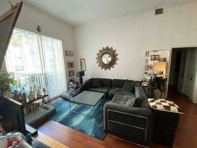 Small Image of 2000 NORTH BAYSHORE DR #122, Miami Number 11