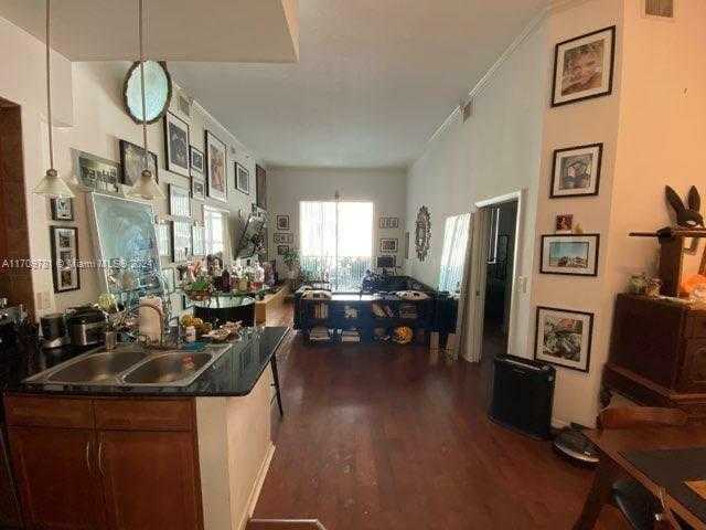 Small Image of 2000 NORTH BAYSHORE DR #122, Miami Number 14