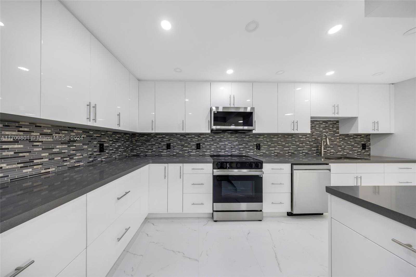 Small Image of 9801 COLLINS AVE #15X, Bal Harbour Number 10