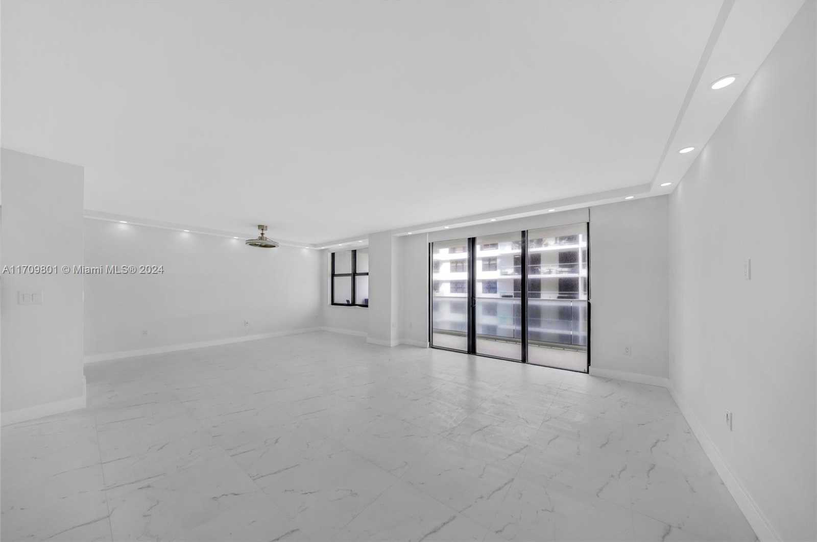 Small Image of 9801 COLLINS AVE #15X, Bal Harbour Number 3